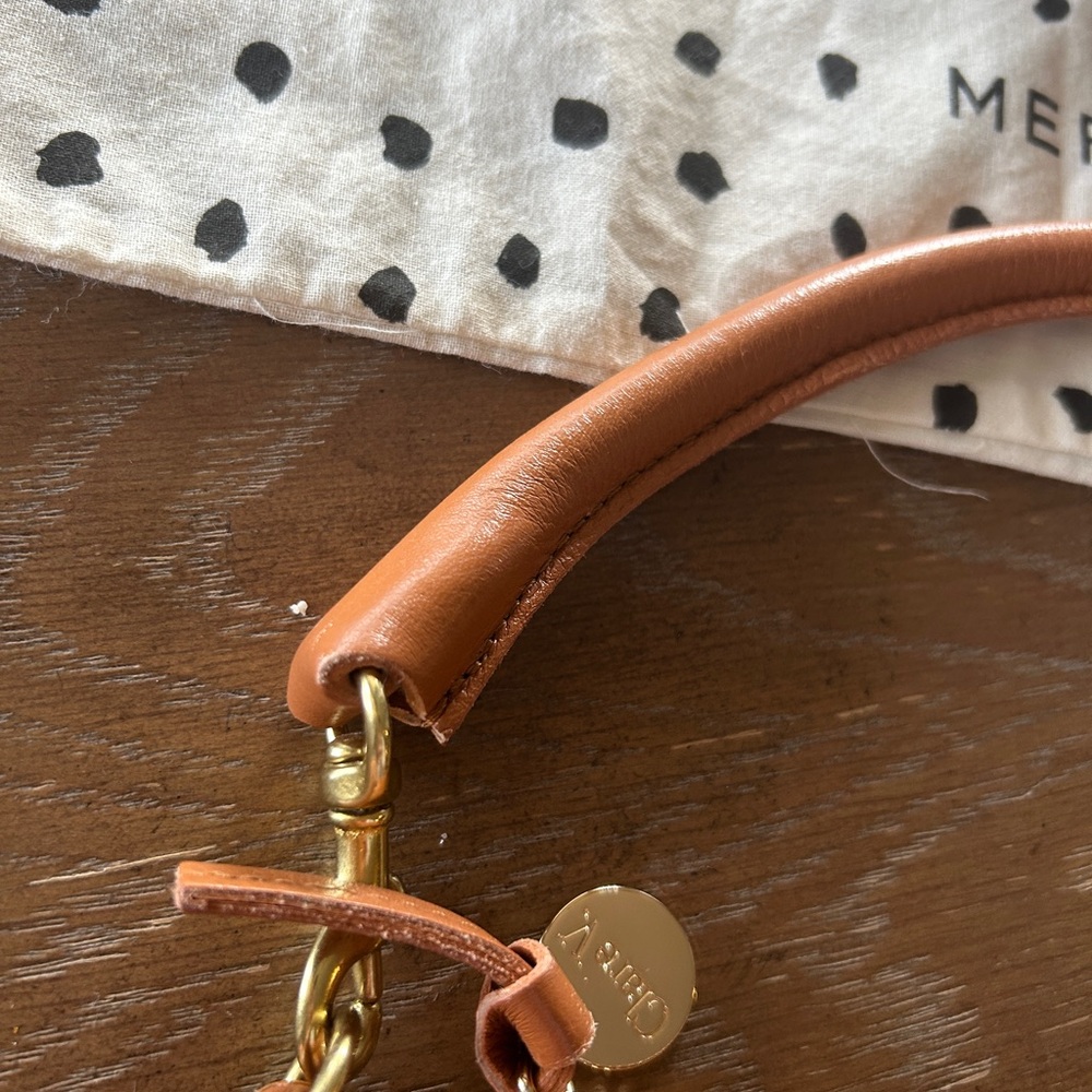 Clare V. Petite Moyen Messenger in Natural Woven - Picture 4 of 8